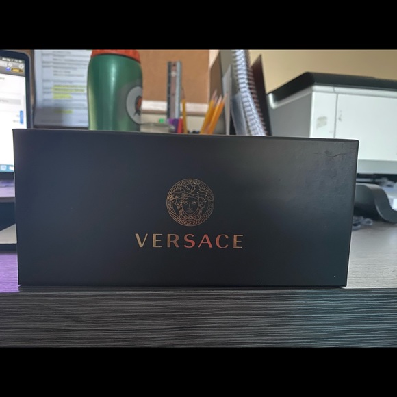 Versace sunglasses - Picture 7 of 7